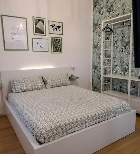 Cecilia\'S Home